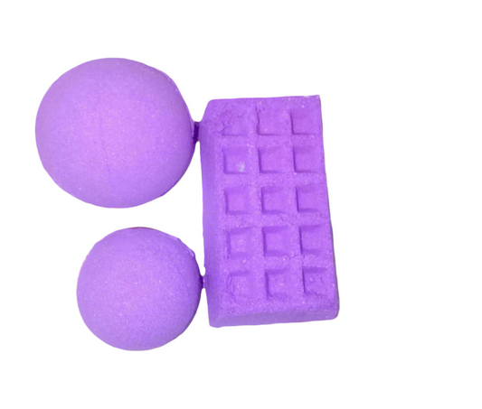 Grape and Blackcurrant Bath Bomb